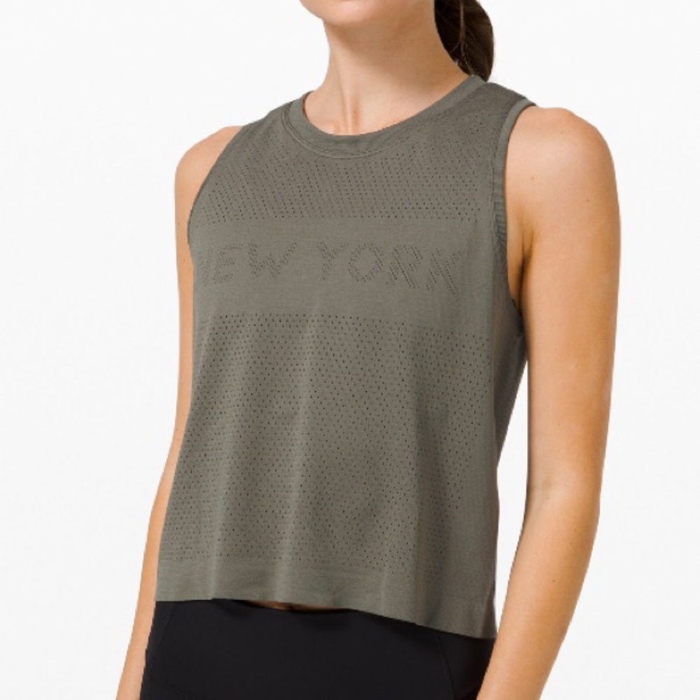 Lululemon Swiftly Breathe crop tank